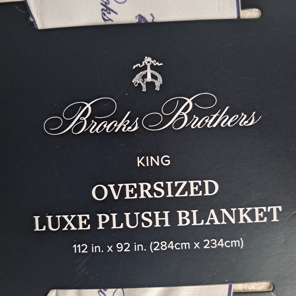 Brooks Brothers Oversized Luxe Plush Blanket - Cream